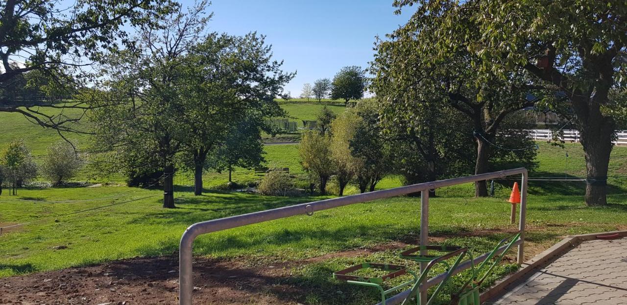 Hotel Horse Riding - Jezdecky Areal Tršice Exteriör bild